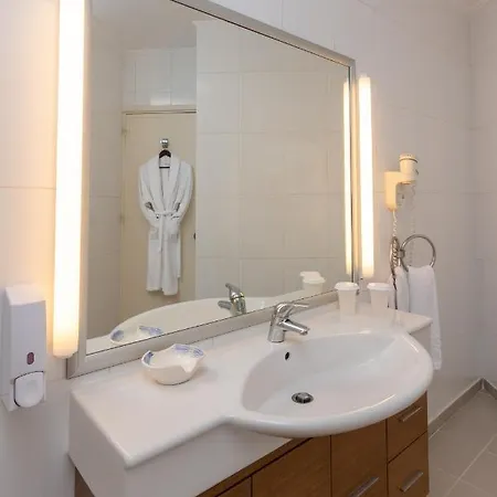 Готель Anissa 4*