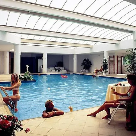 Anissa فندق